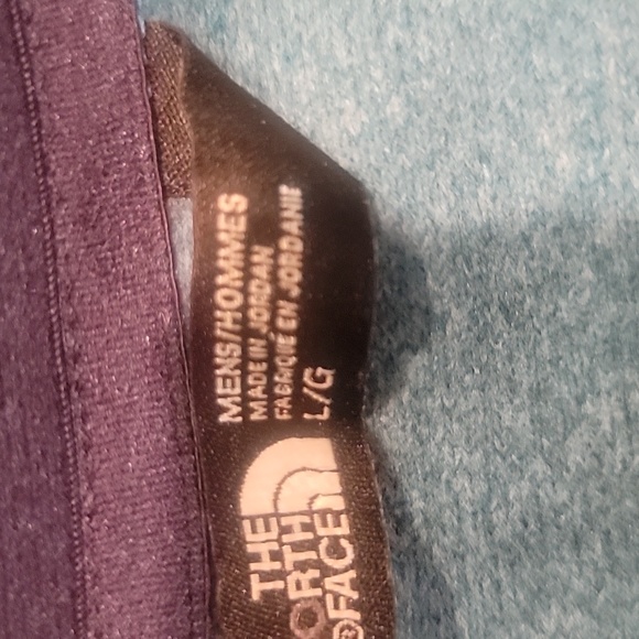 North face pull over - Picture 3 of 6